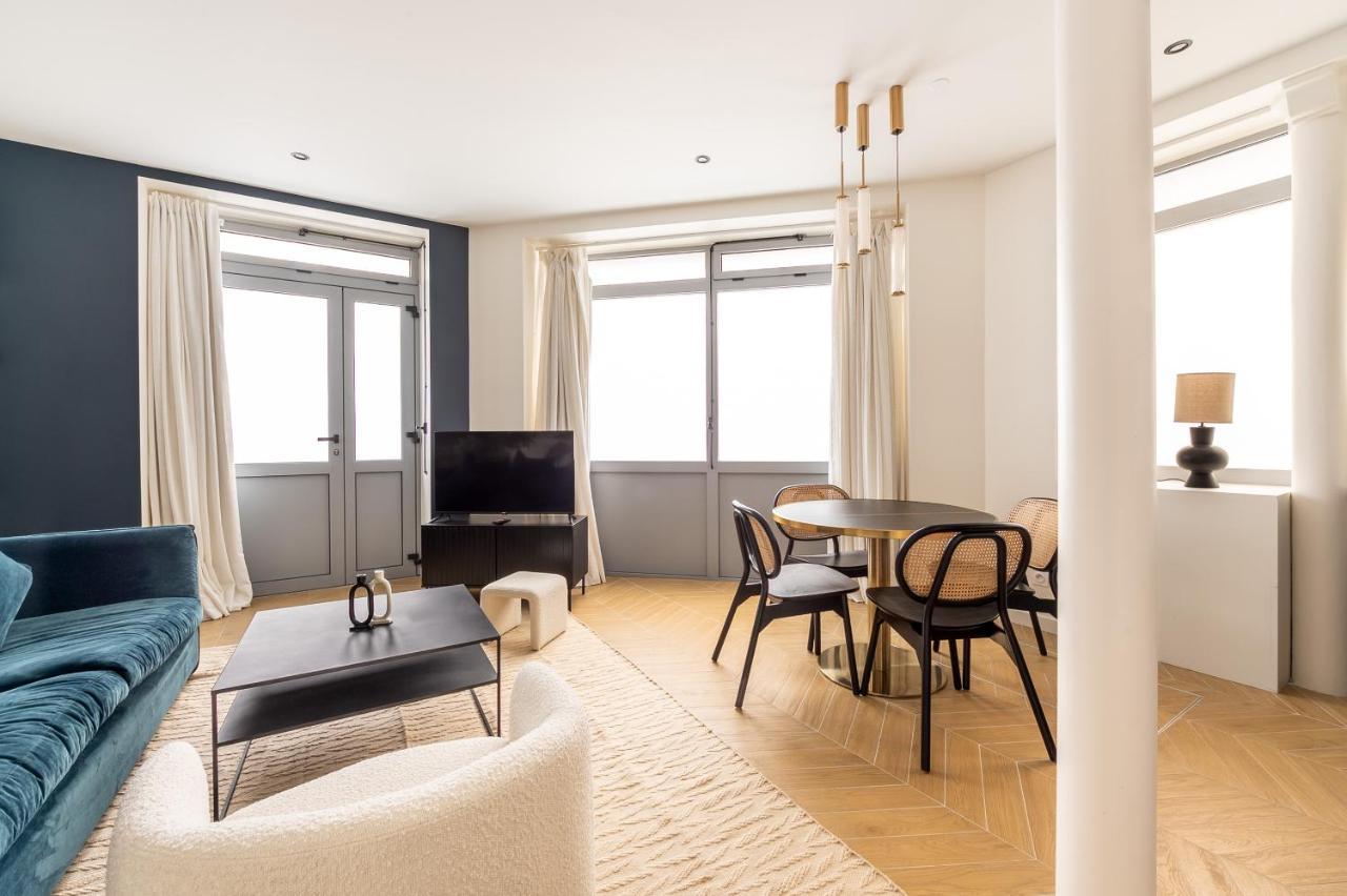 Lovely Apartment Close To Eiffel Tower Parigi Esterno foto